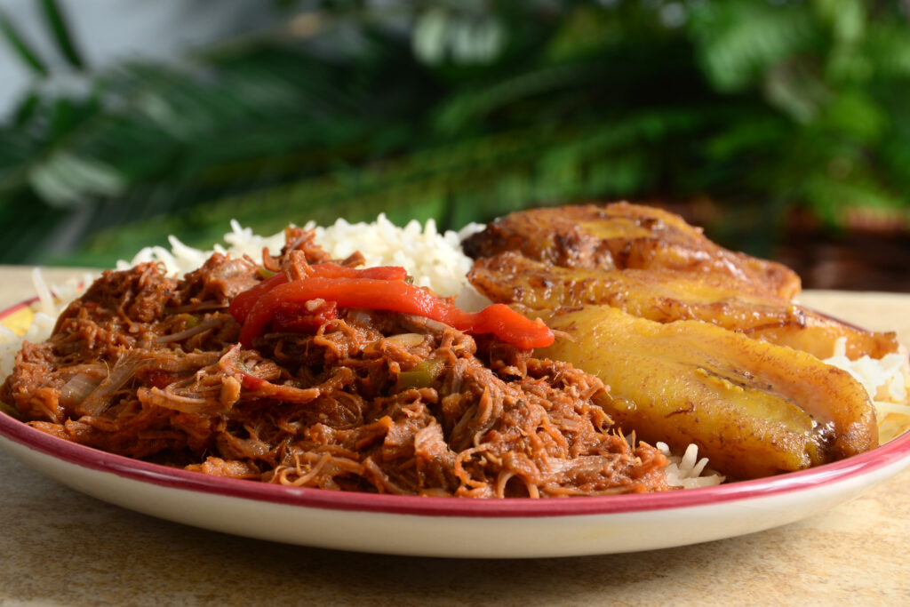 cuba-plato-tipico-ropa-vieja-1024x683.jpg?profile=RESIZE_710x