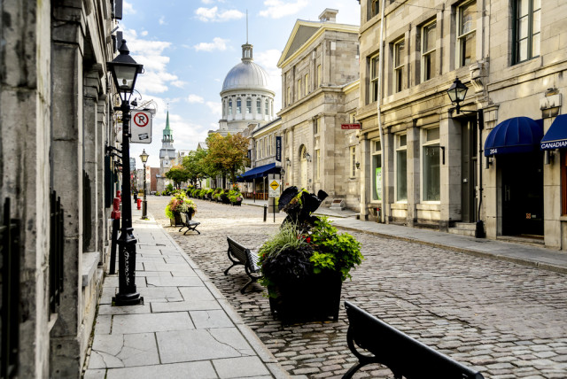 L2F Jul 15 pic Canada Vieux Montreal ProDesign studio shutterstock_214223128