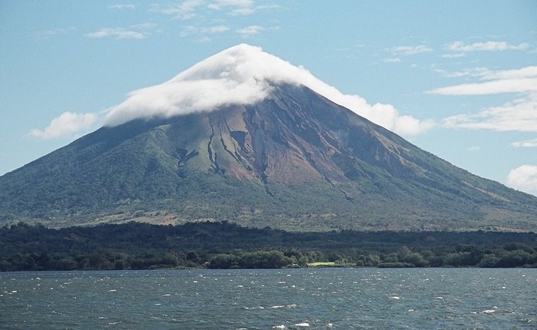 L2F-Aug-15-pic-Nicaragua-Granada-Mombacho-Volcano-Sergio-Melendez-Wikipedia-Flickr.jpg?profile=RESIZE_930x