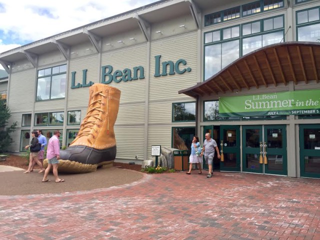 L2F Aug 15 pic USA Maine New England Freeport L.L. Bean - David Paul Appell