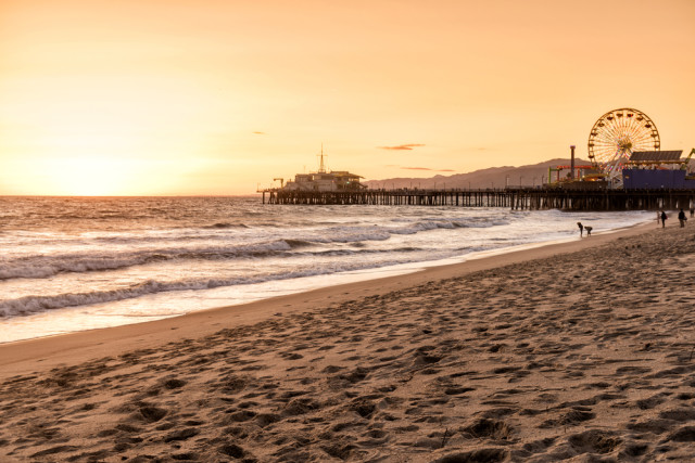 USA beaches CA Santa Monica senai aksoy shutterstock_266991053