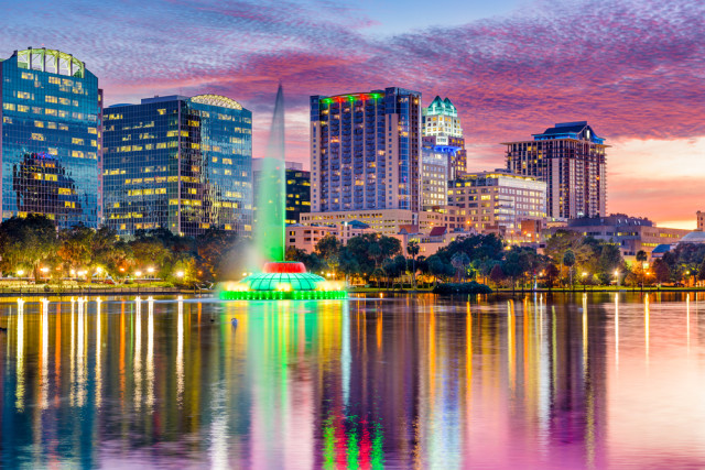 Florida Orlando Lake Eola Sean Pavone shutterstock_262697789