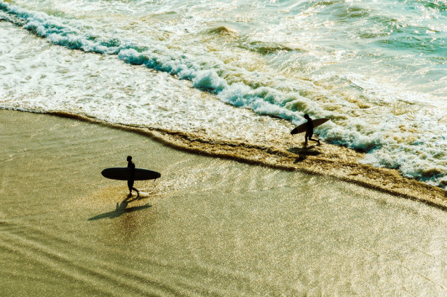 Biarritz France surfing Dutourdumonde Photography shutterstock_169906853