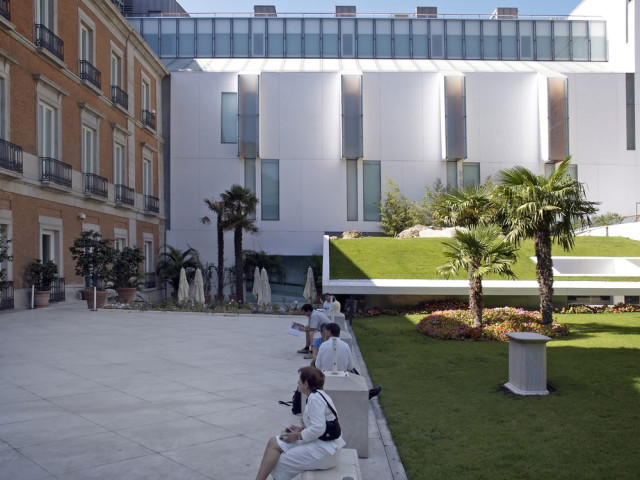 Spain Madrid Thyssen Bornemisza Museum courtyard rubiphoto shutterstock_2127062