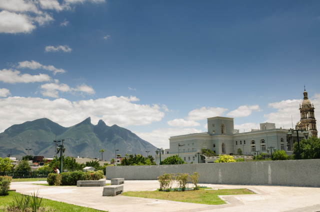 Mexico Monterrey Cerro de la Silla Danilo Ascione shutterstock_155237822