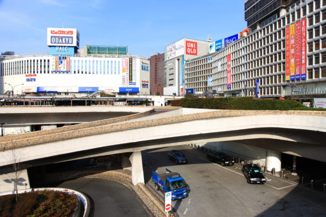 l2f-nov-16-pic-japan-tokyo-shinjuku-station-deeepblue-shutterstock_195731750