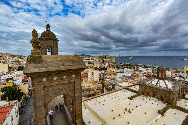 l2f-dec-16-pic-spain-canary-islands-gran-canaria-las-palmas-view-from-catedral-santa-ana-shutterstock_374657347