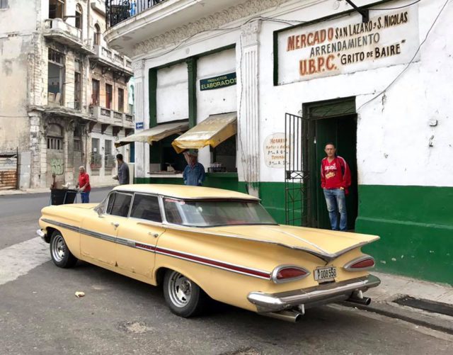 L2F Jan 17 pic Cuba Havana classic cars yellow 60s with fins