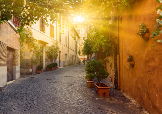 L2F Feb 17 pic Valentine Rome Trastevere street shutterstock_327135212