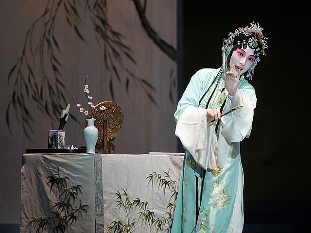 L2F-Mar-17-pic-China-opera-Peony-Pavilion-Wikipedia-640x480.jpg?profile=RESIZE_710x