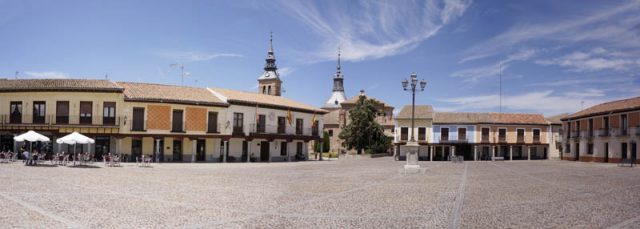 Segovia Square Navalcarnero Wines Madrid Spain