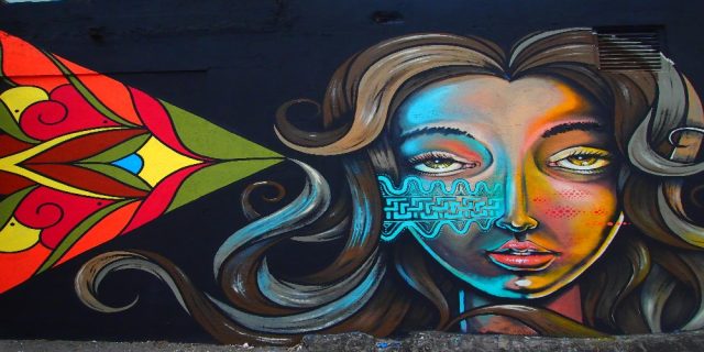 L2F Dec 17 pic Costa Rica San José street art female face colorful triangle