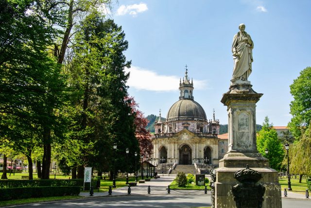 Santuario_Loyola_Gipuzkoa_Euskadi_Pais_Vasco_Ander Dylan_Shutterstock-min