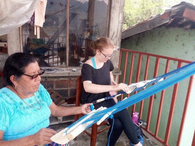 L2F Jan 18 pic Guatemala Atitlán backstrap weaving Lauren Cocking with teacher