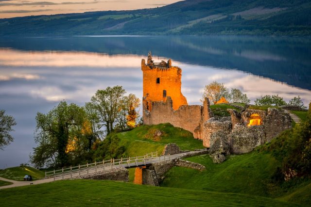 L2F Apr 18 pic UK Scotland Highlands Urquhart Castle Loch Ness shutterstock_451220248