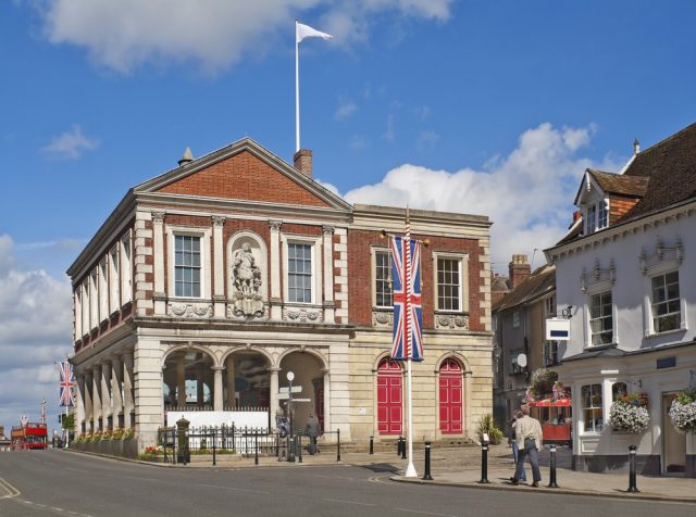 L2F May 18 pic UK WIndsor Guildhall shutterstock_163225352