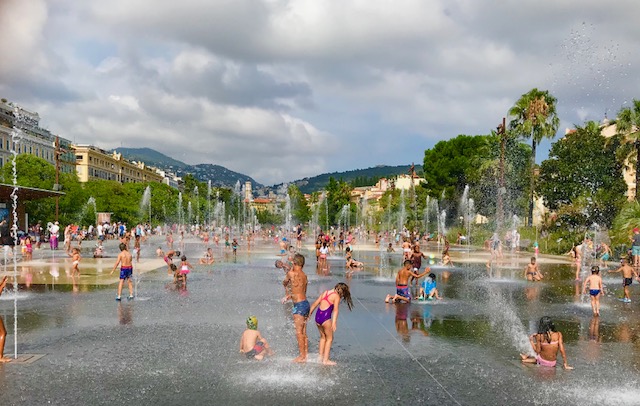 L2F Sep 18 pic France Nice Place Massena children fountain