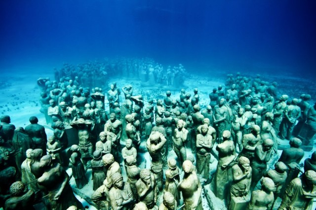 16-overview-evolution-mexico-jason-decaires-taylor-sculpture