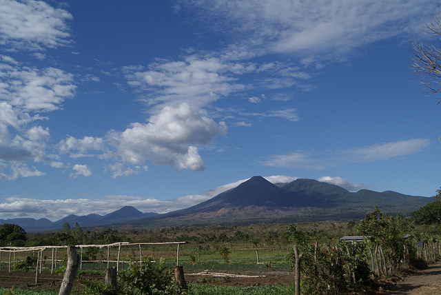 Vista desde Caluco Sonsonate a Volcán de Izalco