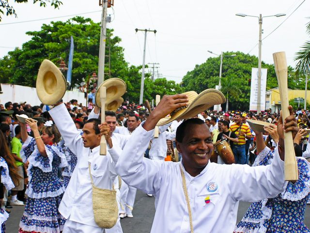 Festival Leyenda Vallenata Colombia Vallenato-min