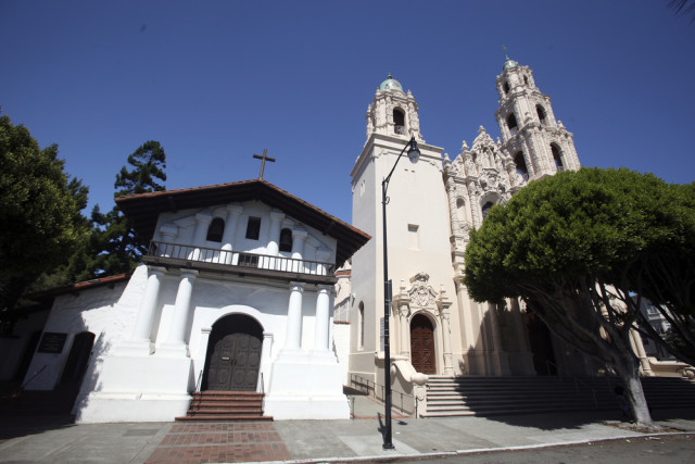 L2F Jan 16 pic USA California church Dan Schreiber shutterstock_124938785